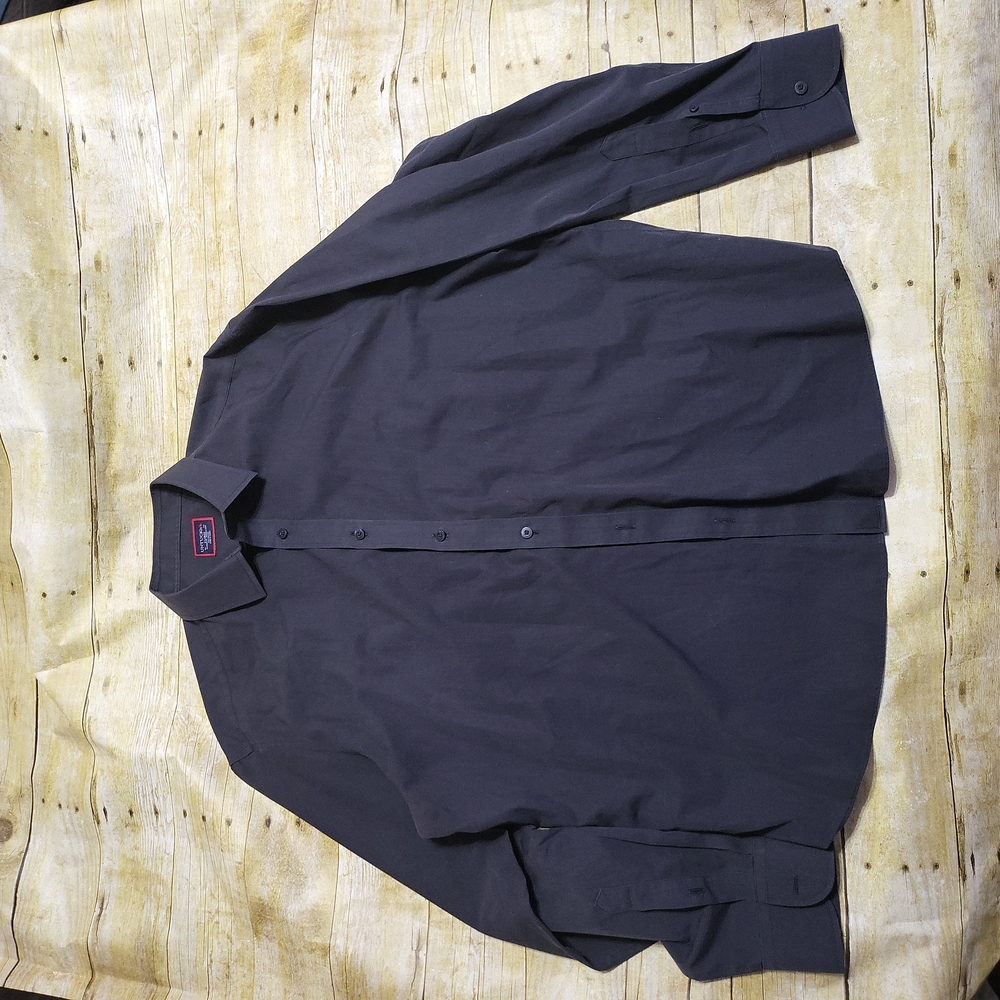 Untuckit long-sleeved button down